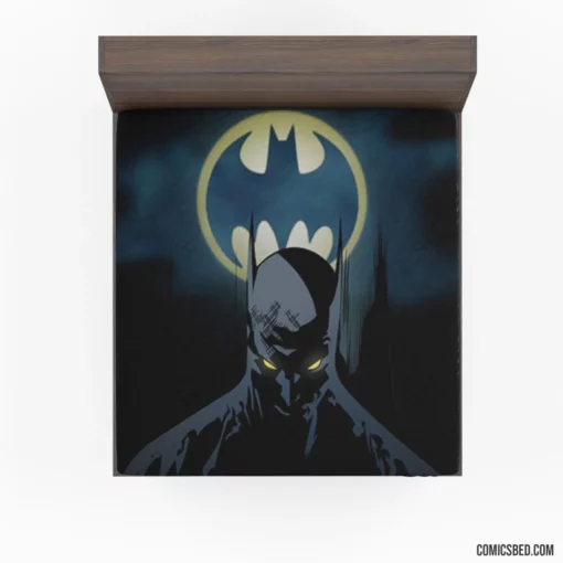 Batman & Bat-Signal Hero Call Comic Fitted Sheet 1