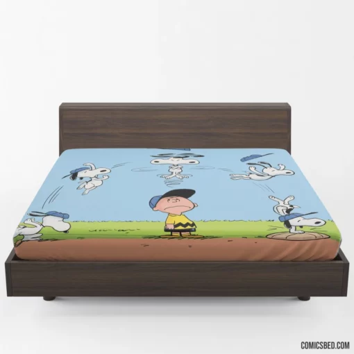 The Peanuts Charlie Brown and Snoopy Comic Fitted Sheet